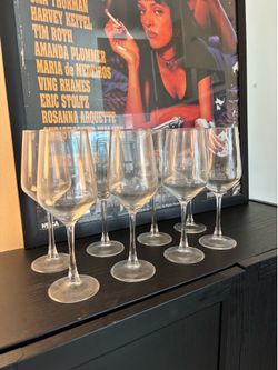 8 Wine Glasses