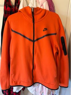 Nike tech