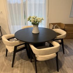 Dining Table And Chairs 