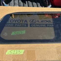 Quarter Glass 25 Toyota Land Cruiser (Right)