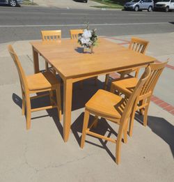 Counter-Height Dining Table Set with 6 Chairs