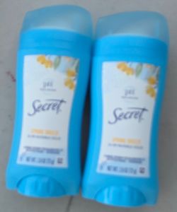(2) Secret Spring Breeze Deodorant