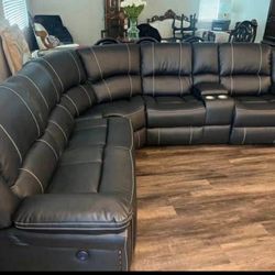 New Power 3 Recliner Sectional Couch! Free Delivery 🚚!