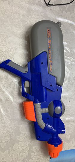 Super Soaker Water Gun 