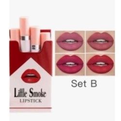 Little Smoke Matte Lipstick Set B features four matte lipsticks 