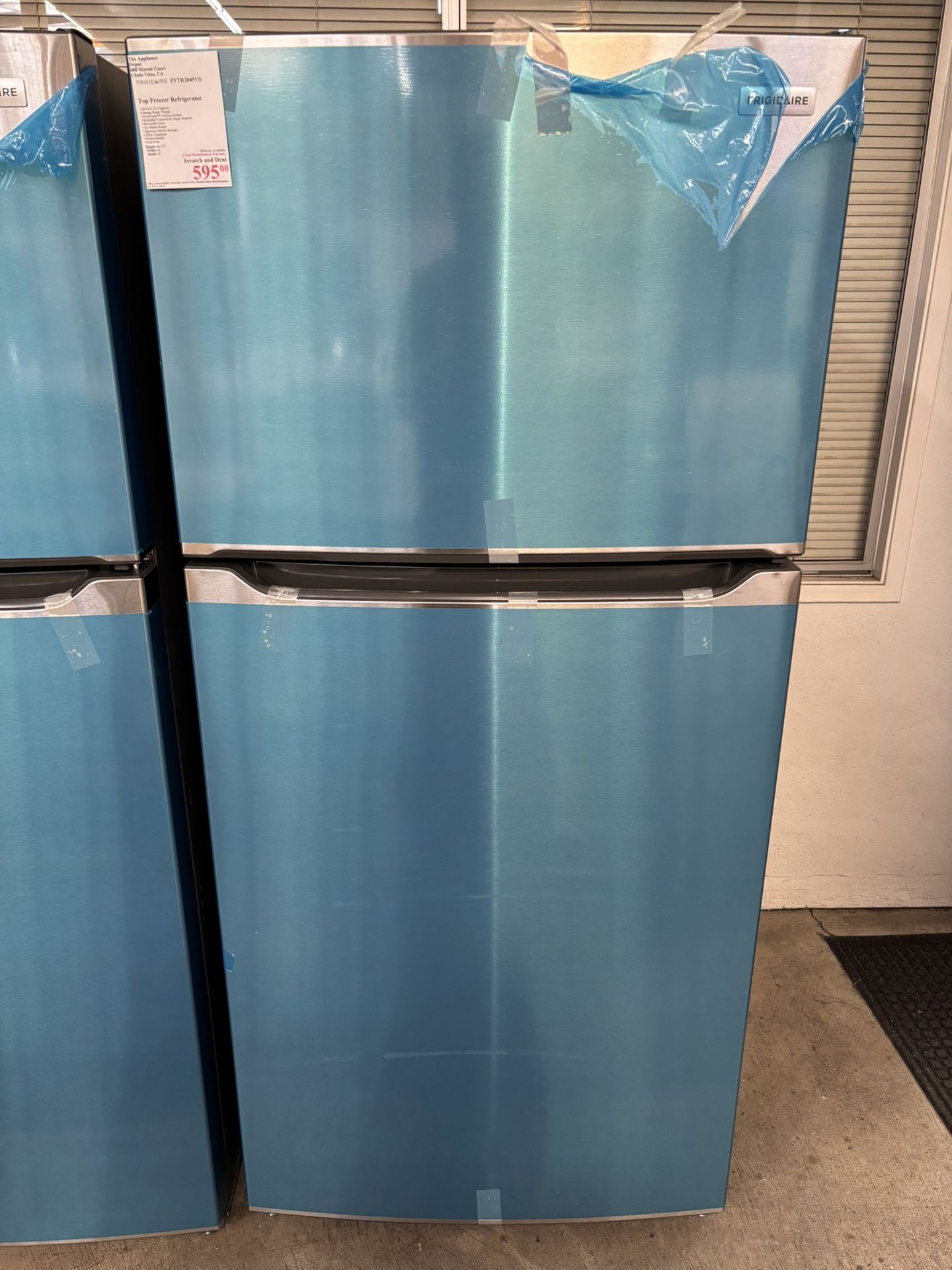 New FRIGIDAIRE Top Freezer Refrigerator