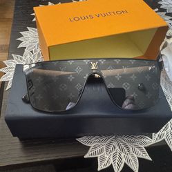 Louis Vuitton Glasses 
