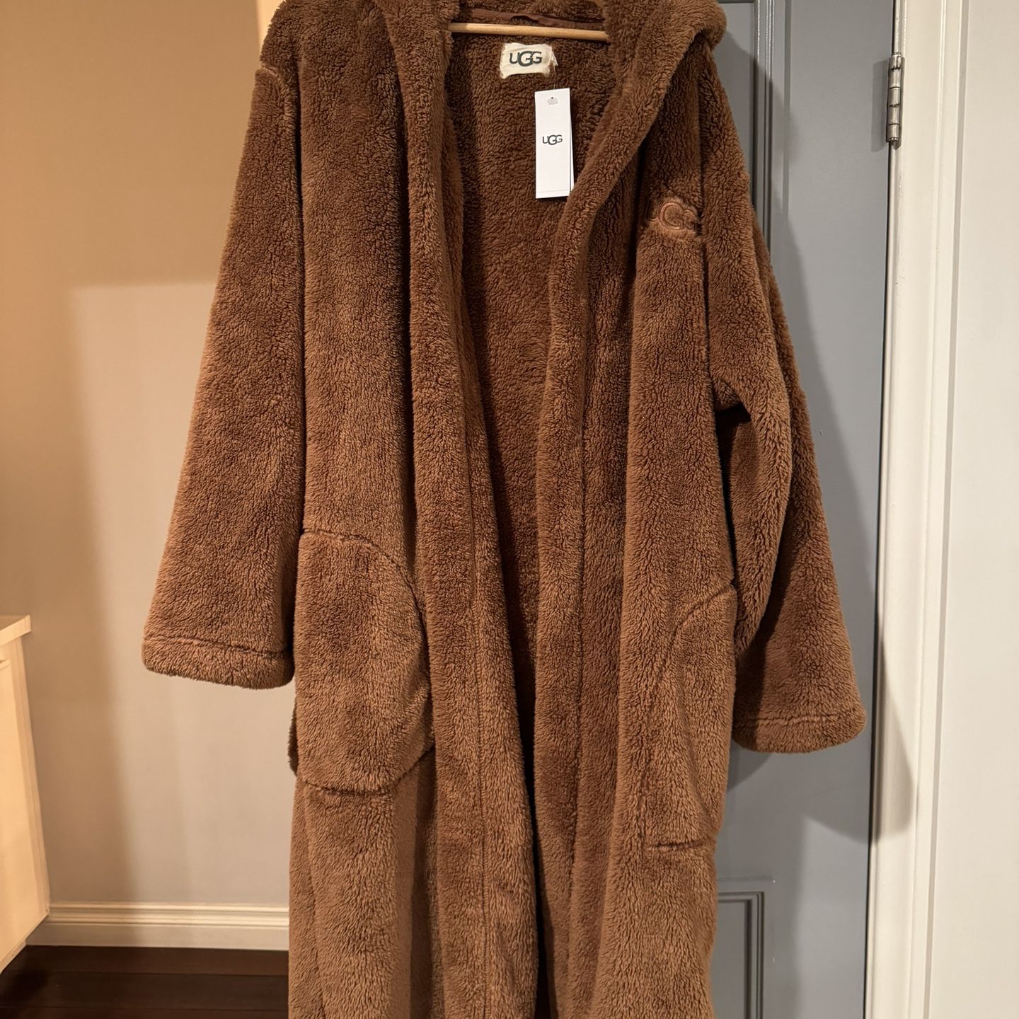UGG Beckett Men’s L/XL Brown Robe