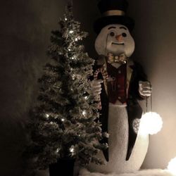 4’ Commercial Grade Indoor/Outdoor Snowman Christmas Decoration