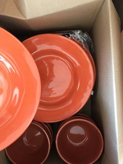Dinner plates + bowls- orange 12”