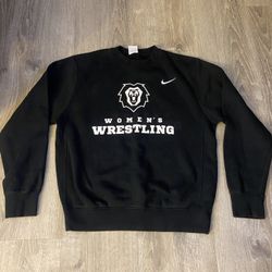 NIKE WOMENS WRESTLING SWEATER