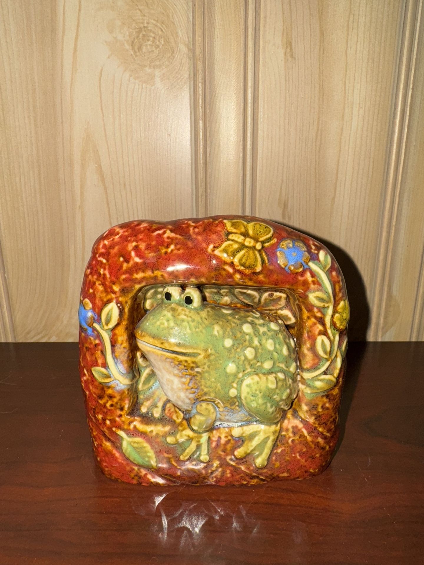 Frog Figurines (2)