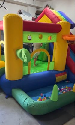 Bountech 7 in 1 bounce house