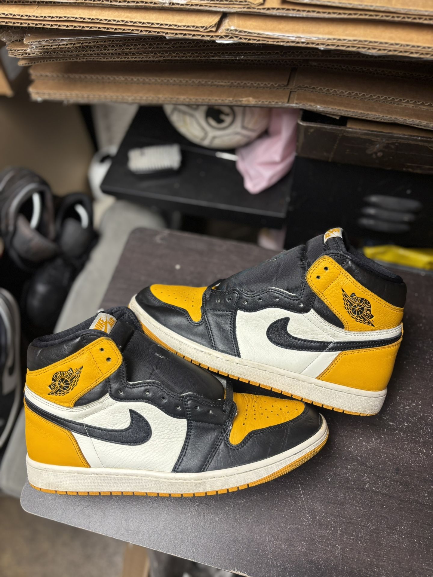 Air Jordan 1 Taxi