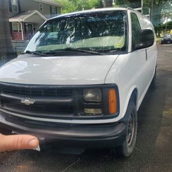 2002 Chevrolet Express Cargo