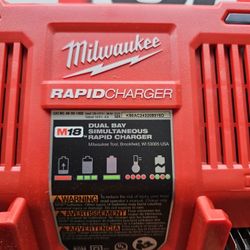 Milwaukee Cahrger