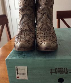 Buckle Corral leather boots
