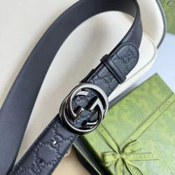 GUUCI Belt with Interlocking G buckle