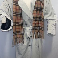 Womens Reversible Burberry’s Trench Coat Size 12 