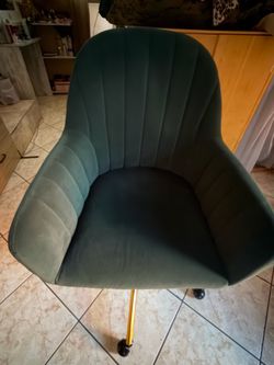 height adjustable chair