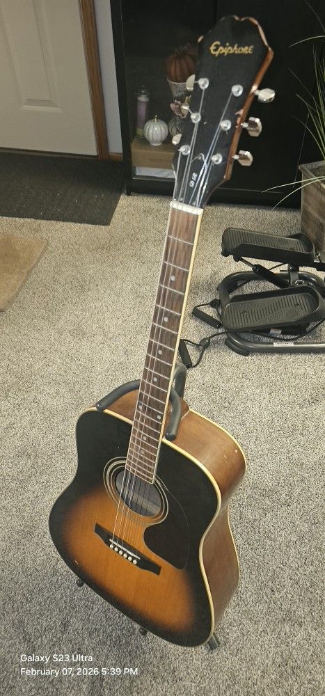 Acoustic Guitar