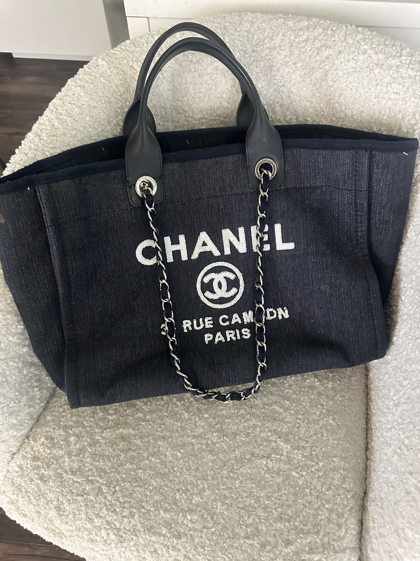Chanel Tote Bag