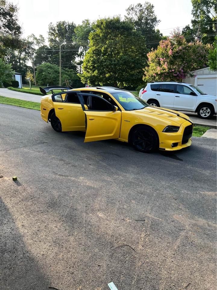 Charger 2014 Need New Bumper