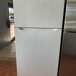 Insignia Refrigerator White 2 Door