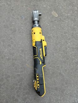 DEWALT 20V 3/8 RATCHET