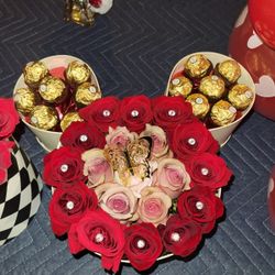 Mickey Mouse Boutique 🌷🌺