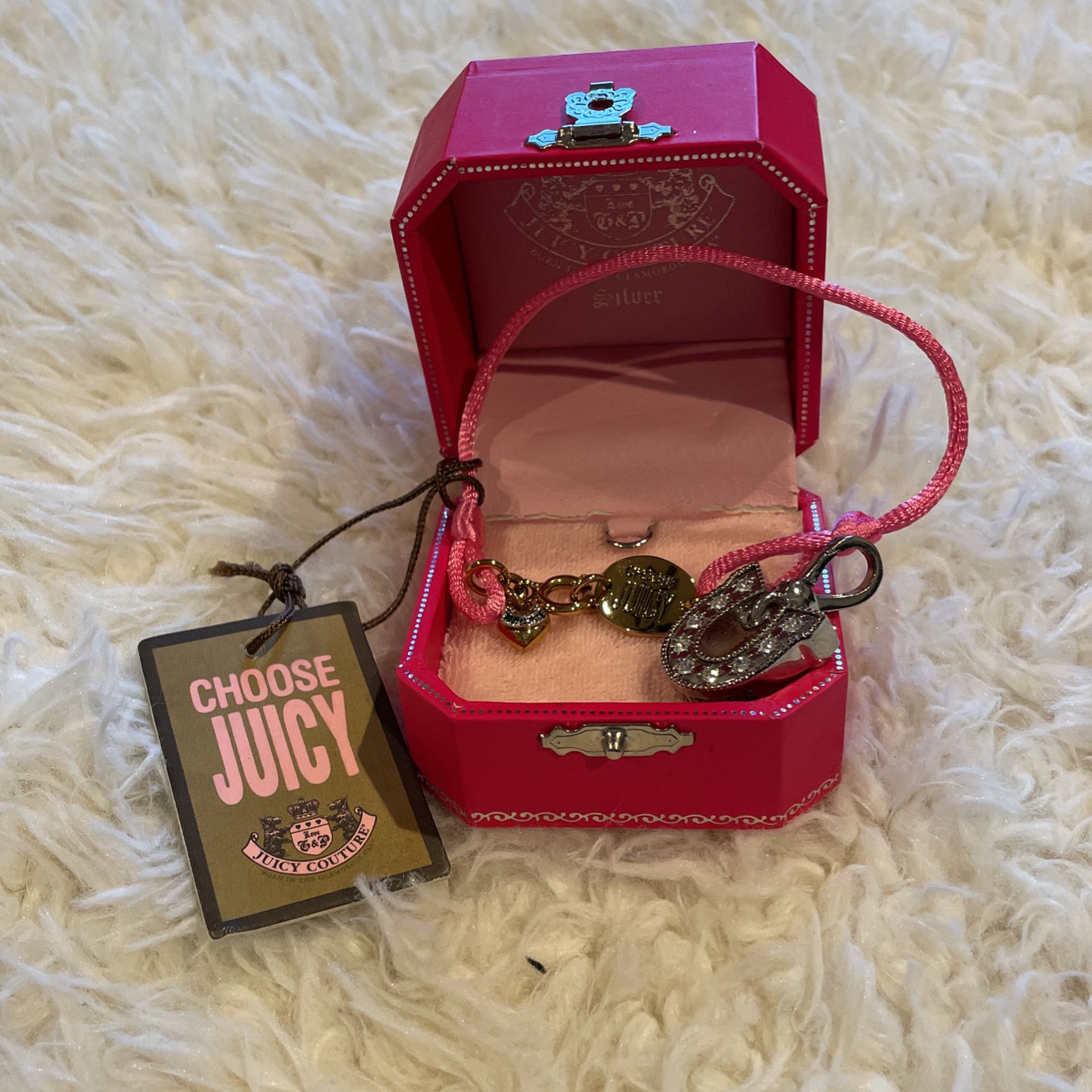 Juicy Couture Bracelet With Charm for Sale in Las Vegas, NV - OfferUp