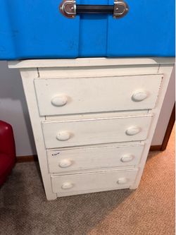 farmhouse, chest of drawers