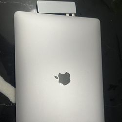  MacBook Air 13" 2020 M1
