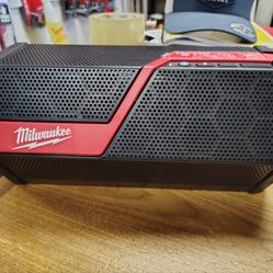 Milwaukee Bluetooth speaker