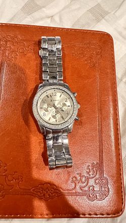 Geneva Woman Wrist Watch