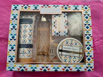 Nanette Lepore 5 Pc  Set NIB