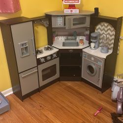 Kids Wooden Kitchen 