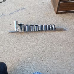 Craftsman Half Inch Through 16 Inch Sockets CASH ONLY 