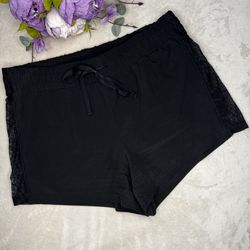 Fabletics Marley Shorts in Black