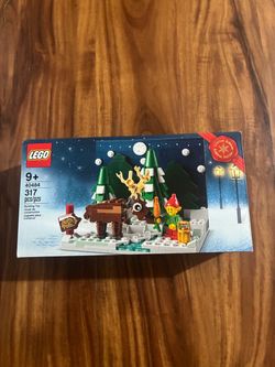 LEGO 40484 Santa's Front Yard limited-edition holiday set.