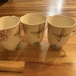 3 Lenox mugs