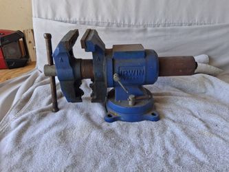 Irwin 5" Multi-Purpose Vice w/ swivel - MOVING