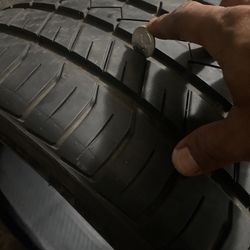 275/30 R20 Tire