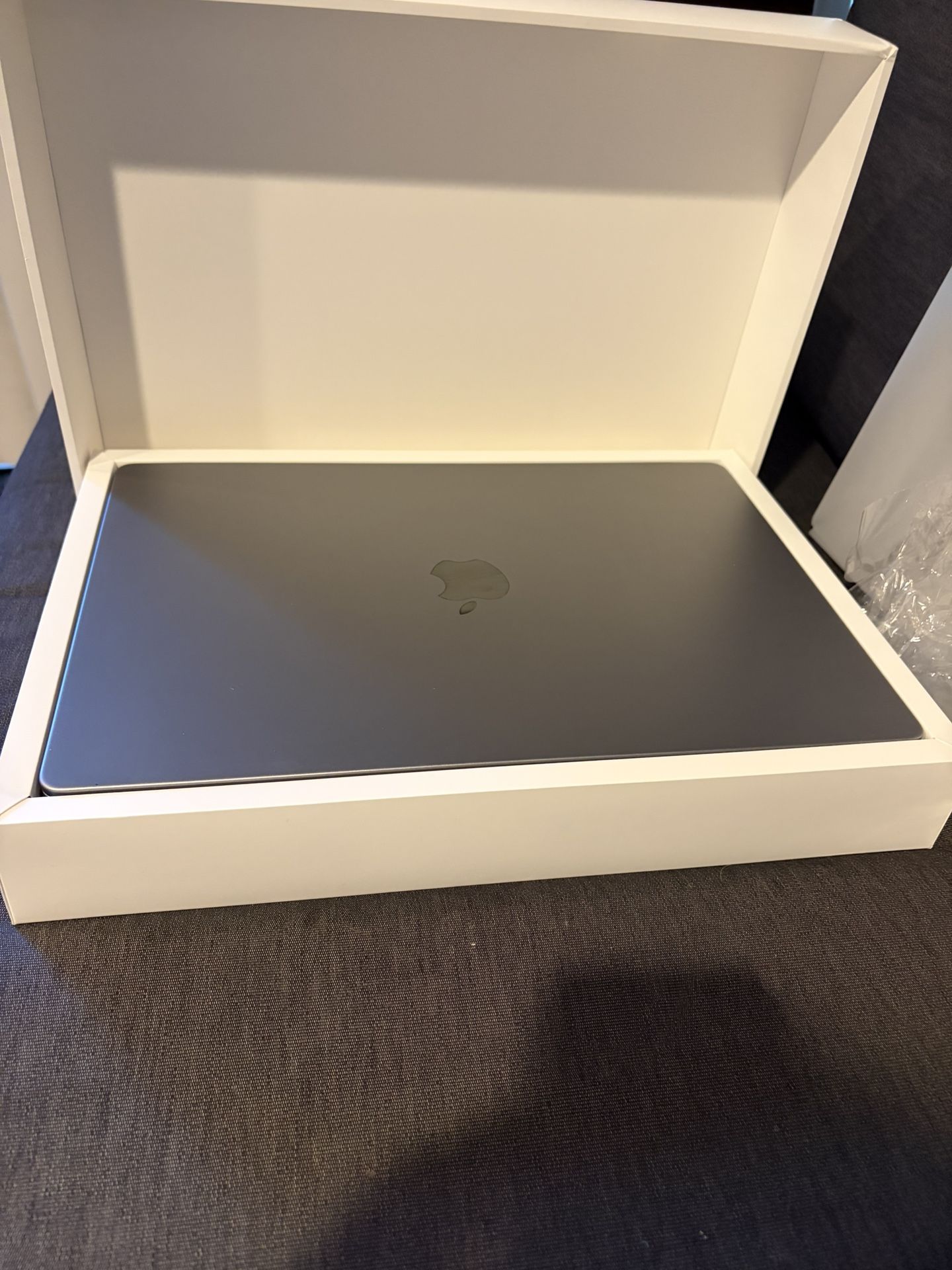 Apple MacBook M1 Pro 16" inch 16GB/512 GB SSD