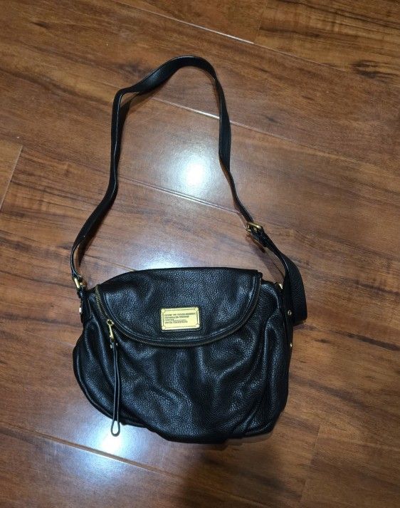 Marc Jacobs Black Leather Crossbody Purse