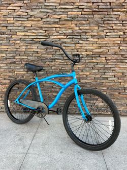 Huffy Cranbrook 26 inch Beach Cruiser Electric Blue