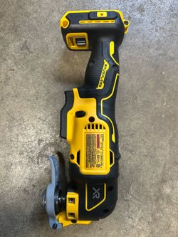 Dewalt 20volt oscillating multi tool, no battery