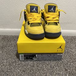 Air Jordan 4 Retro Lightning