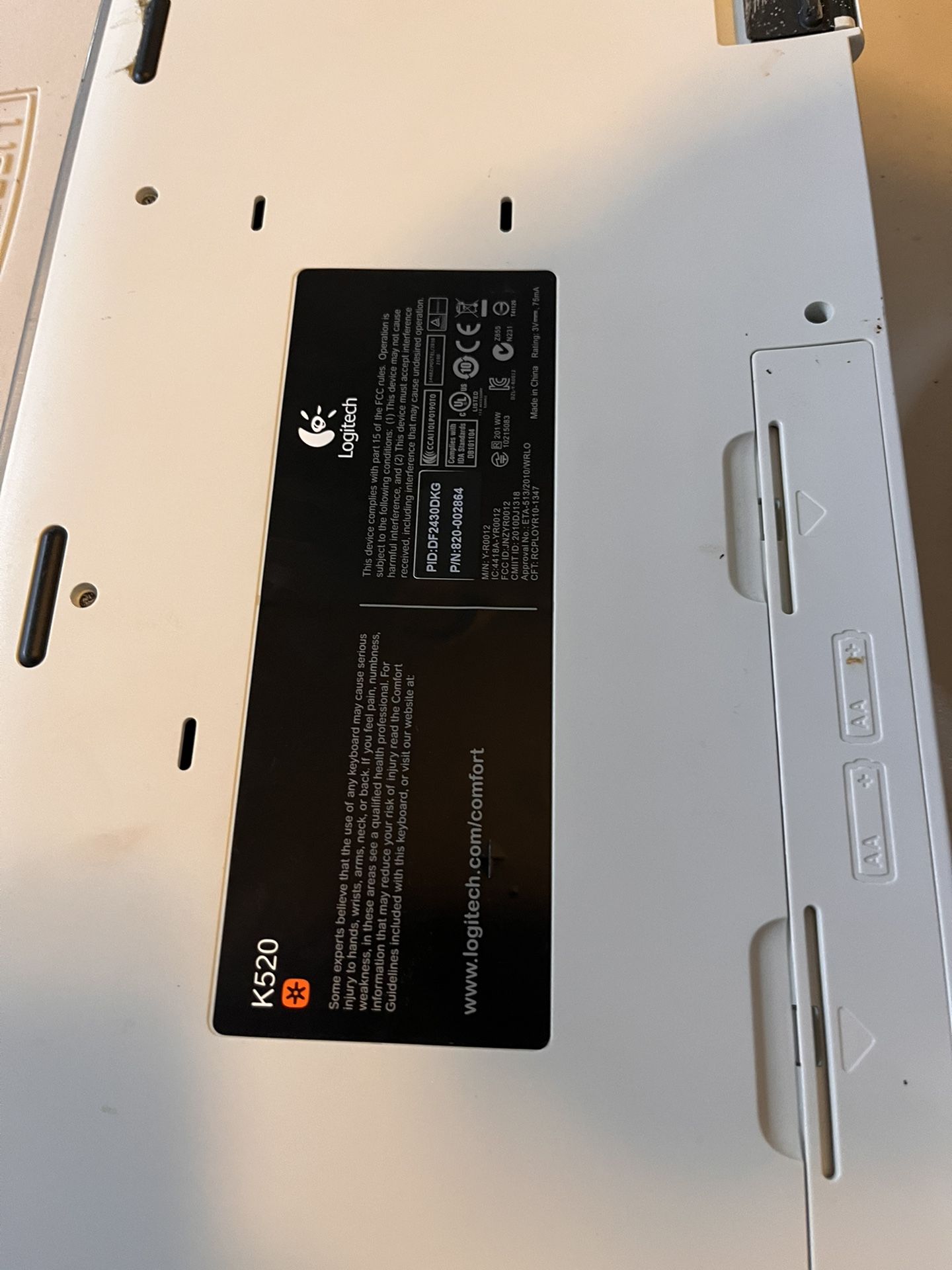 Logitech Wireless Key Board )K520…No Mouse .No DONGLE