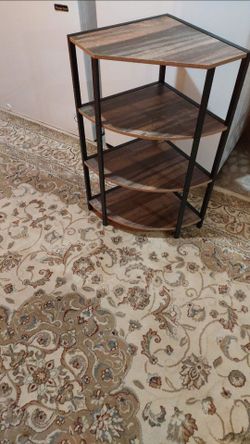 Corner shelf